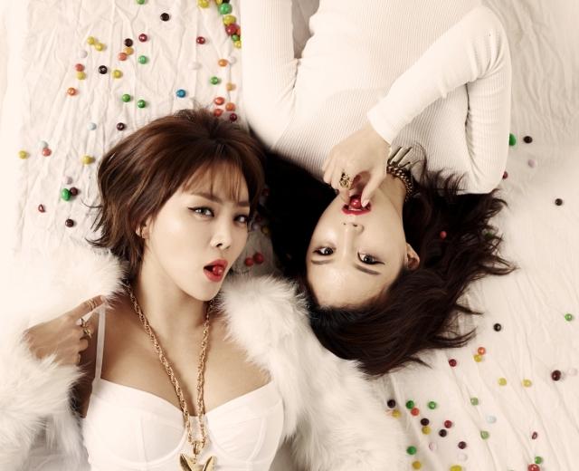 M&N
