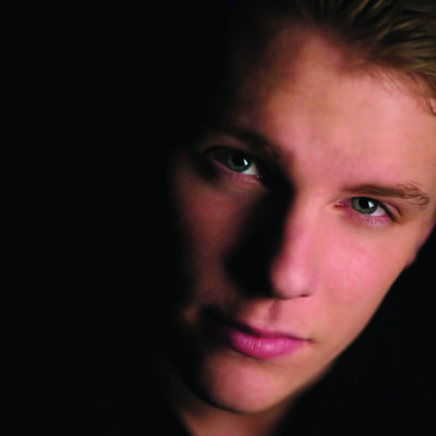 Julia (Instrumental)