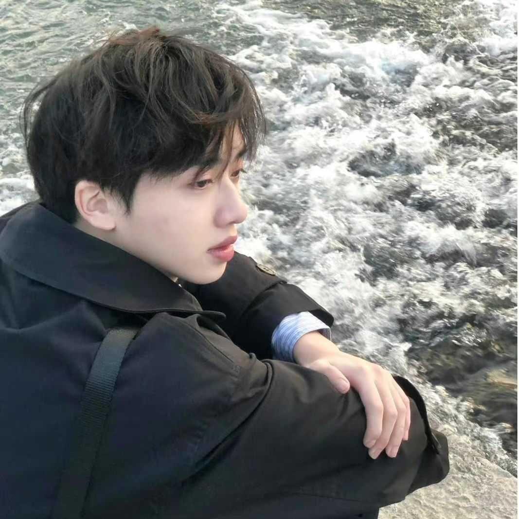 那个男孩(片段).m4a_1127232253051封面
