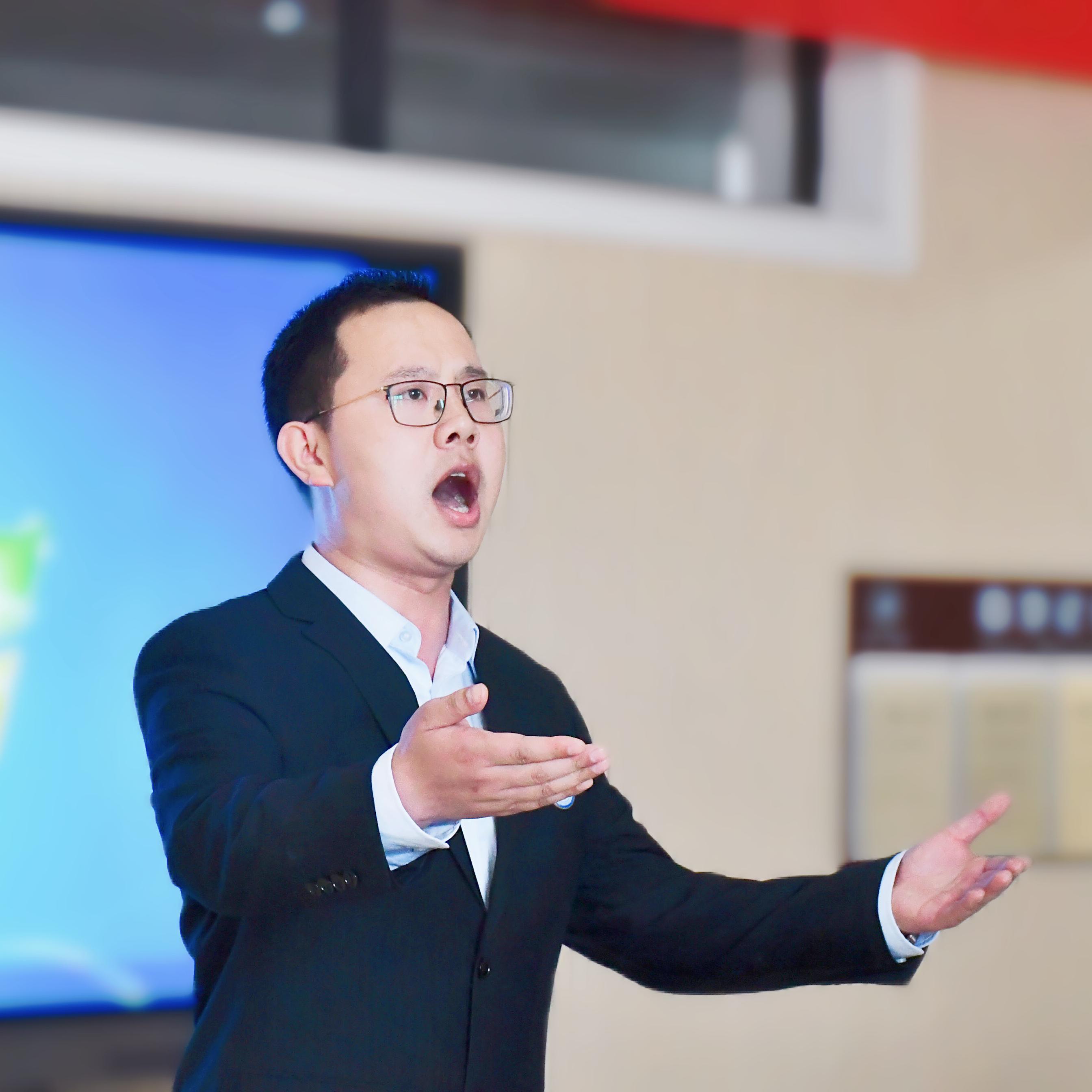 不见面不等于不想念封面