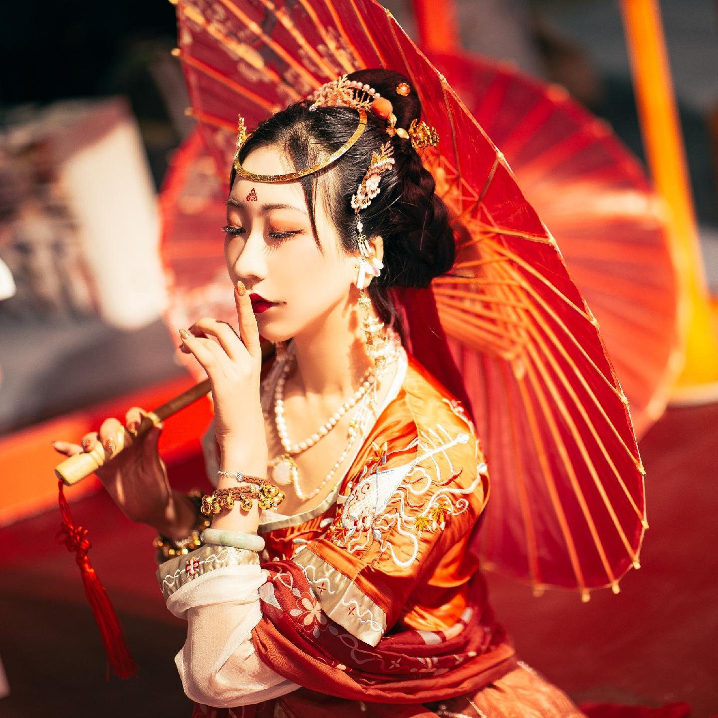 红颜劫封面