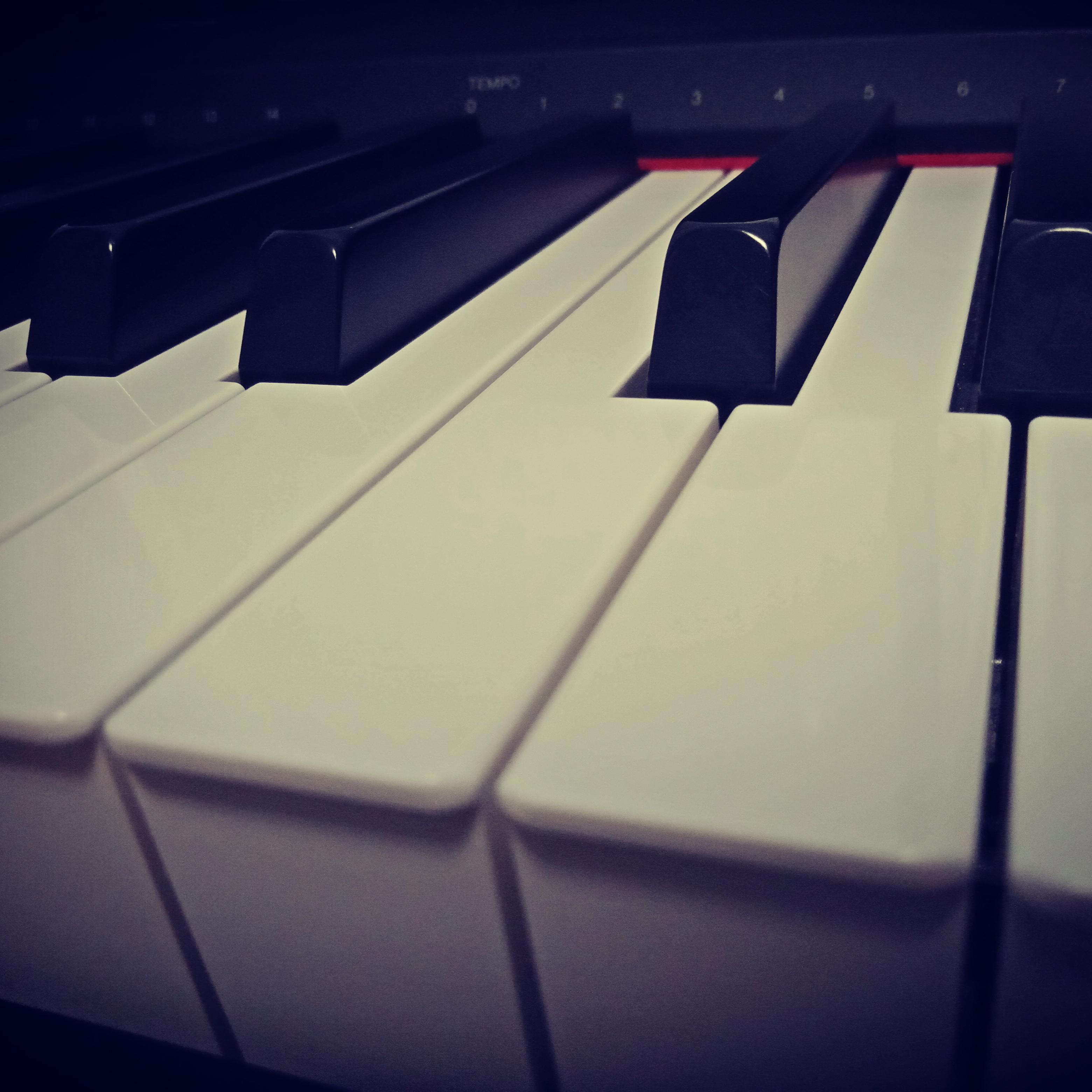 百年不合 钢琴曲封面