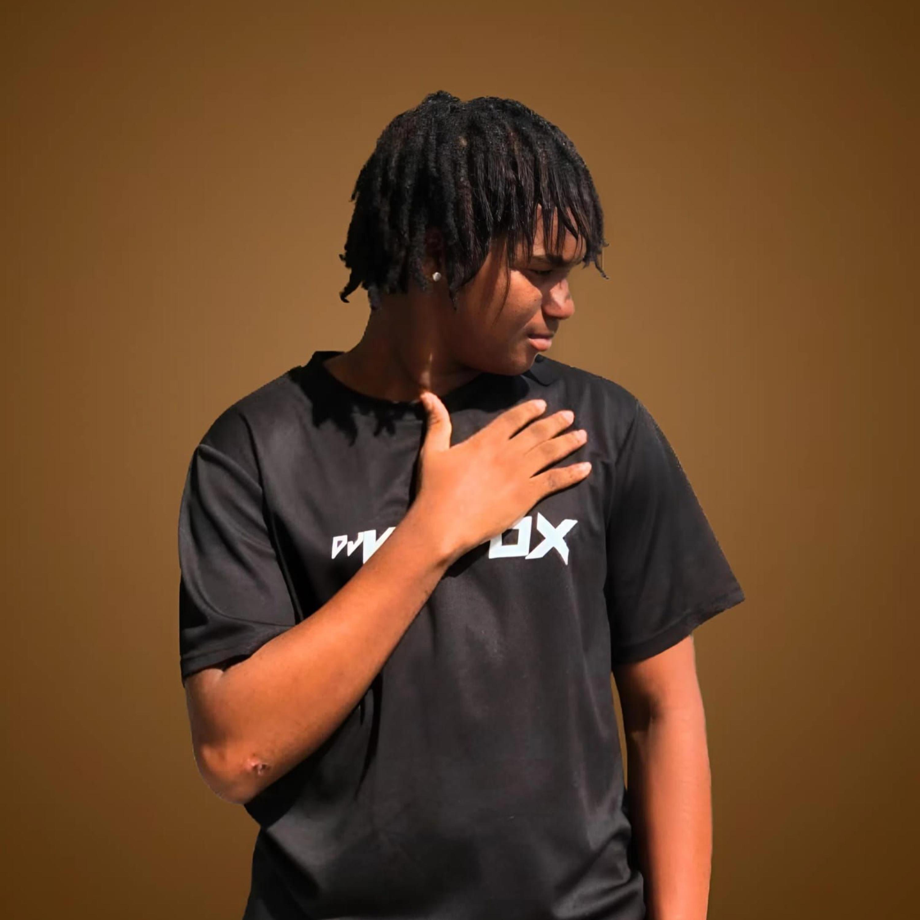 MODO AVION DOLAR (feat. JUNIOR GOMADOBOYS) (Radio Edit)