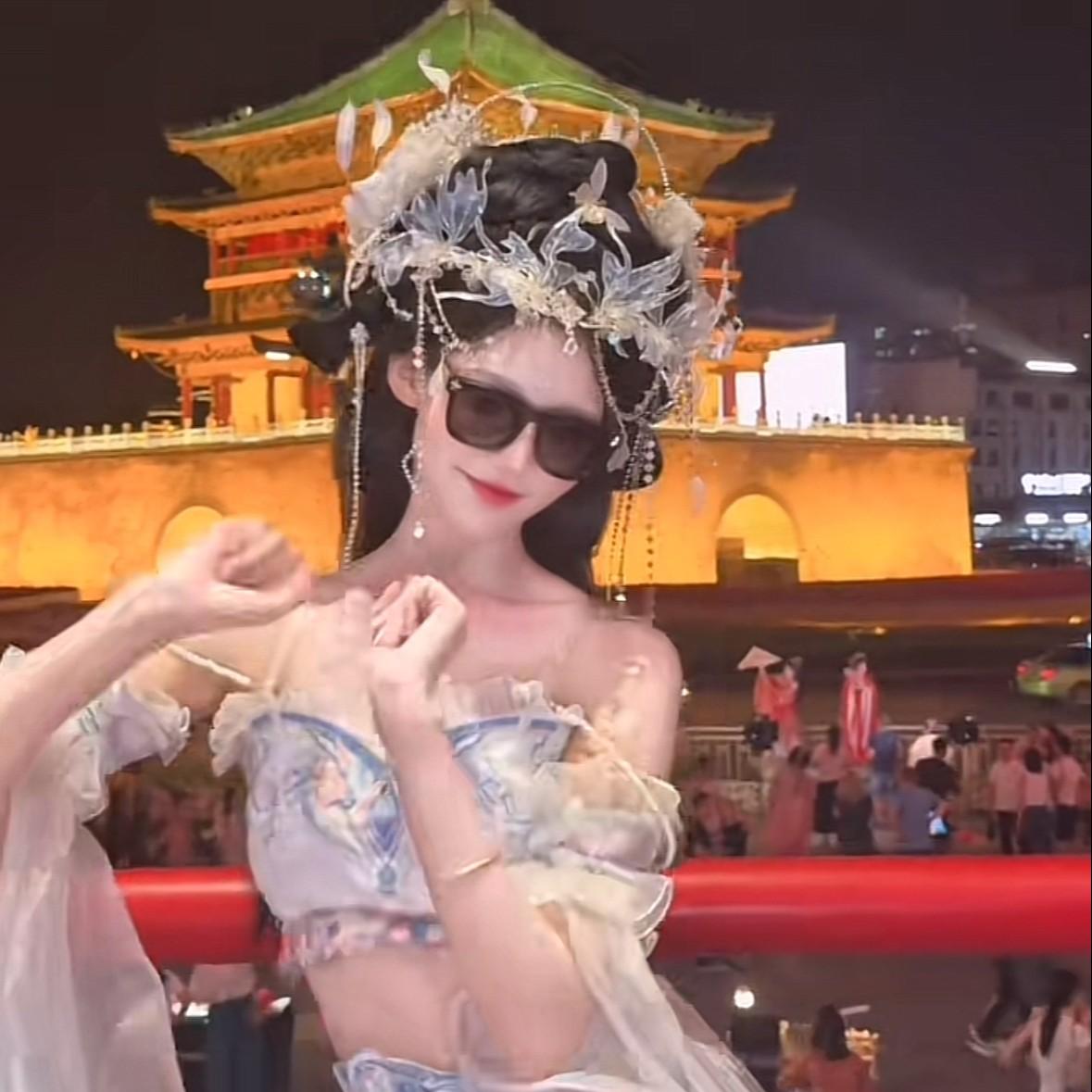 社会摇封面