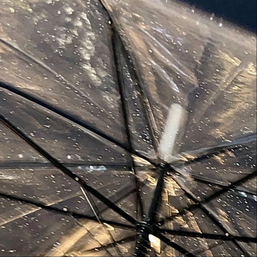 雨天封面