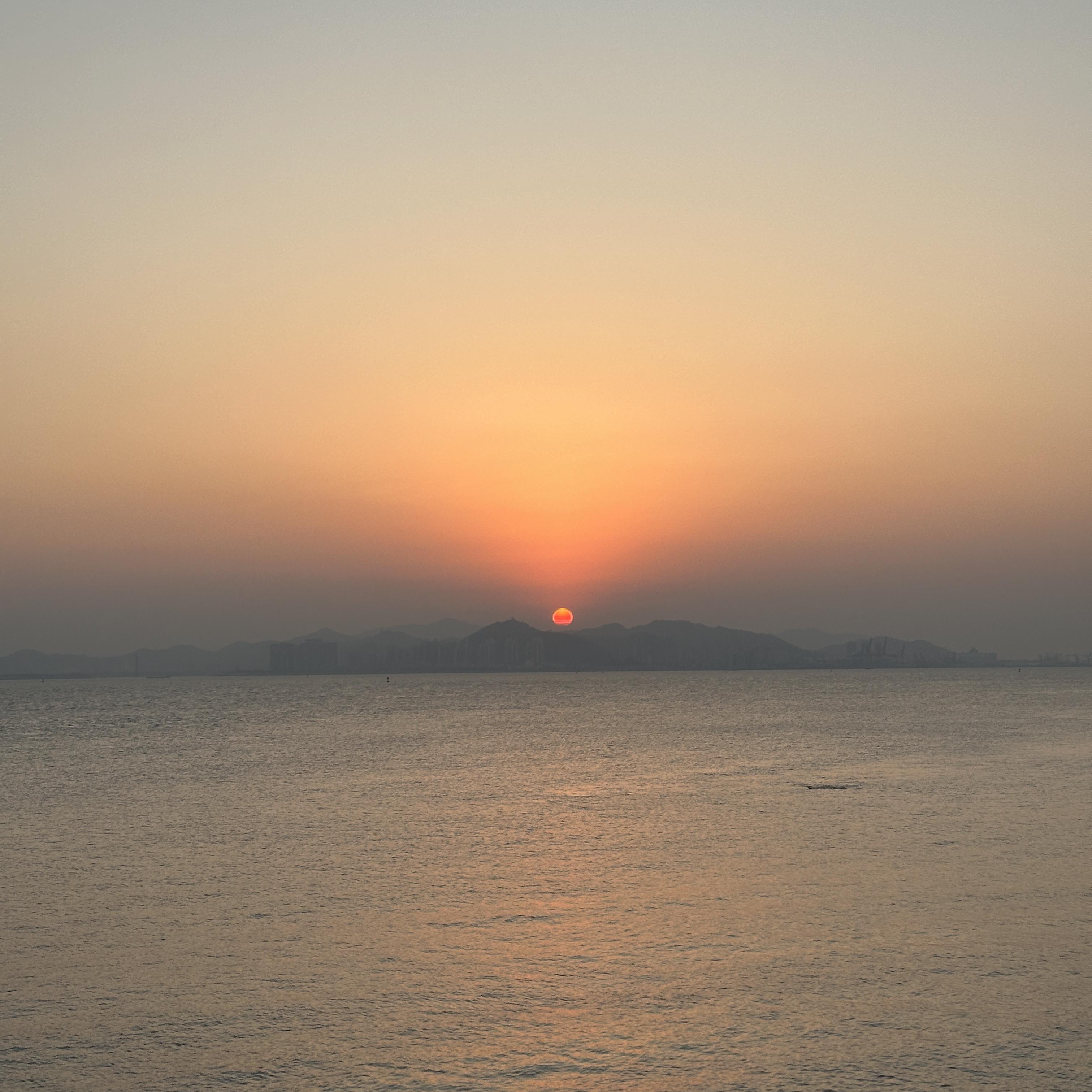 海边夕阳 - 馒头.封面