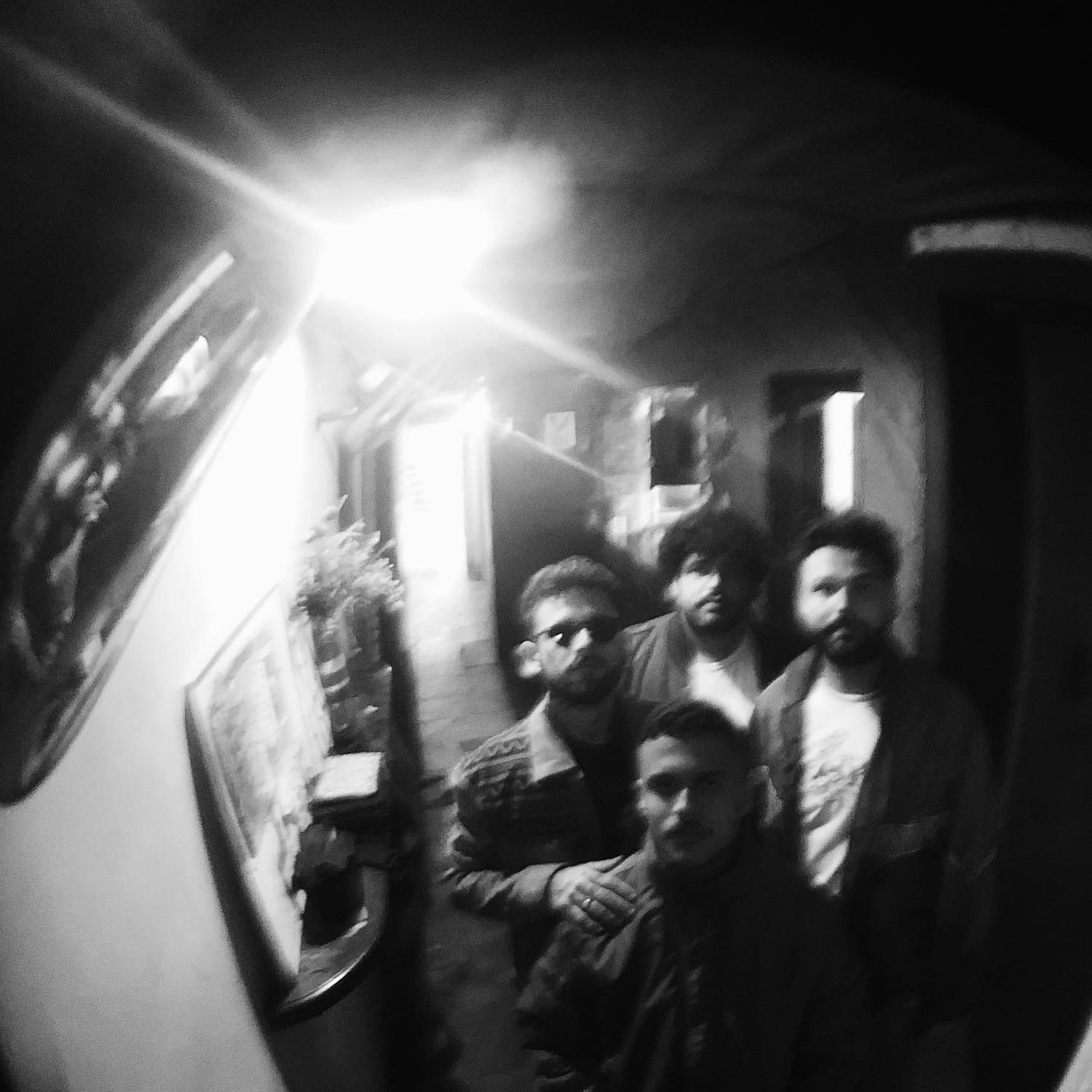 procurando (você me escuta?)