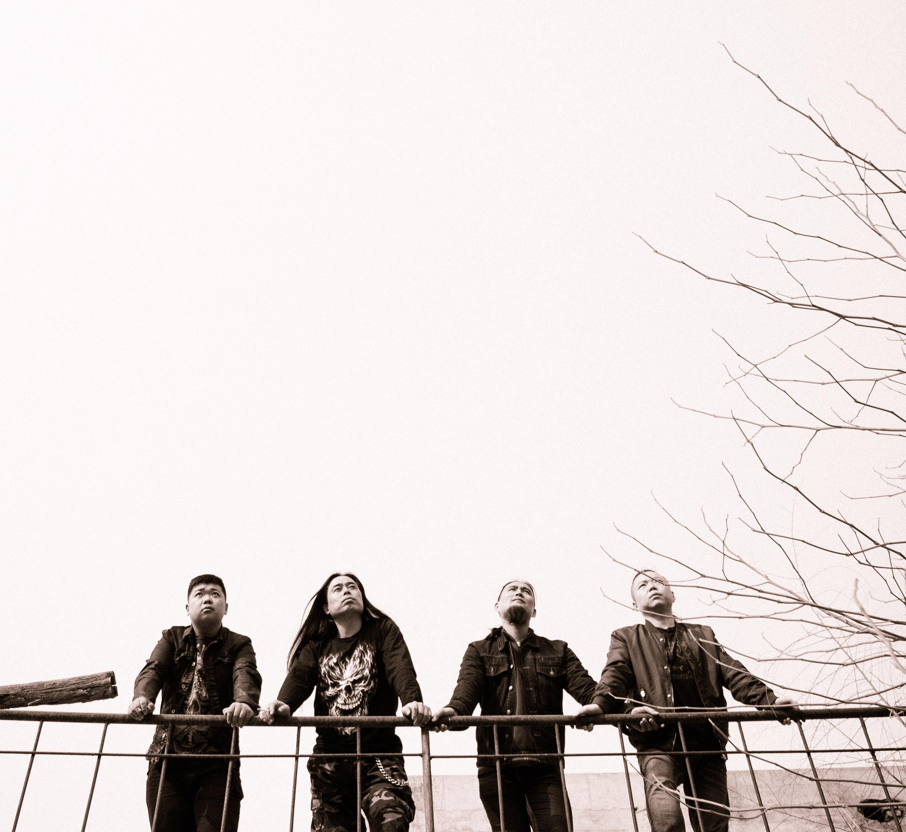 是谁埋葬了我的欢乐_天行健乐队_是谁埋葬了我的欢乐 | 在线播放_是谁埋葬了我的欢乐歌词_是谁埋葬了我的欢乐下载 | 网易云音乐