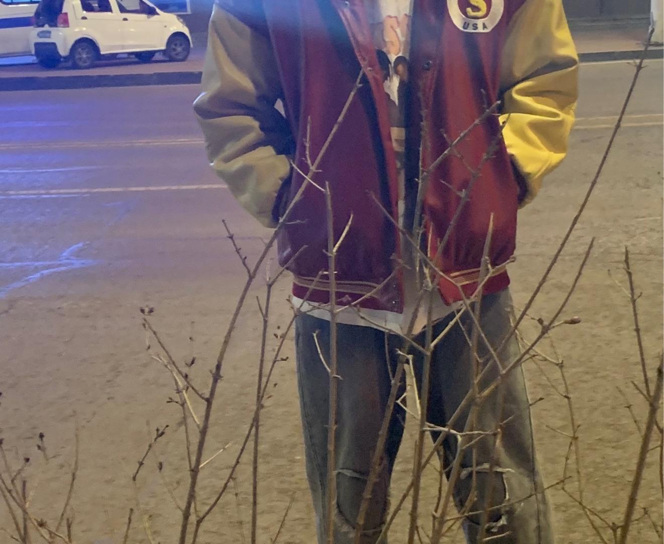 吃爆米花听歌