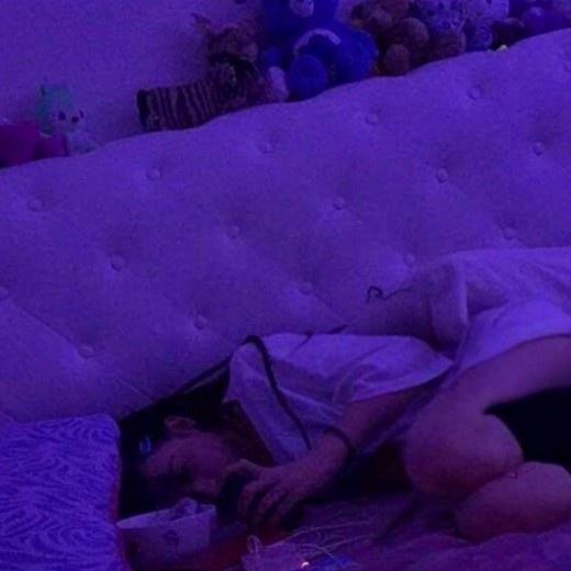 song4u_dᵉˢøˡᵃтᵉ_song4u | 在线播放_song4u歌词_song4u下载 | 网易云音乐
