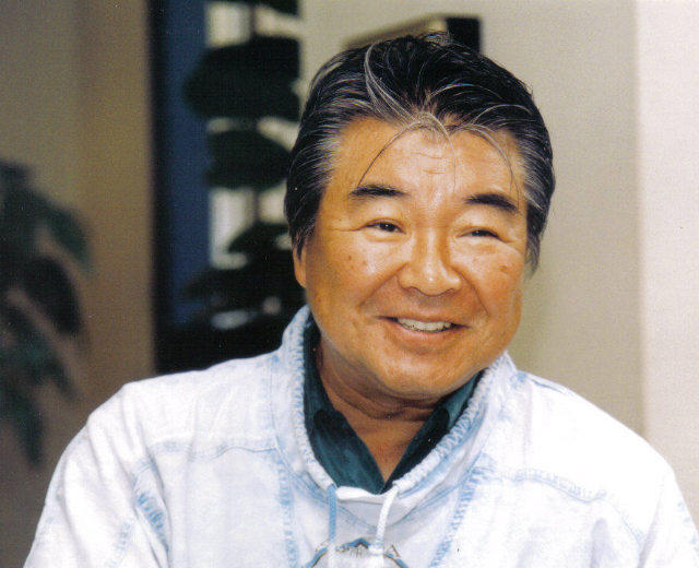 土居まさる