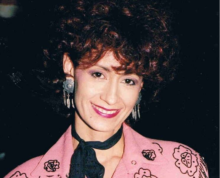 Rosie Flores