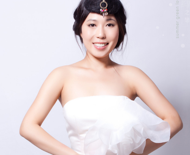 李草青青