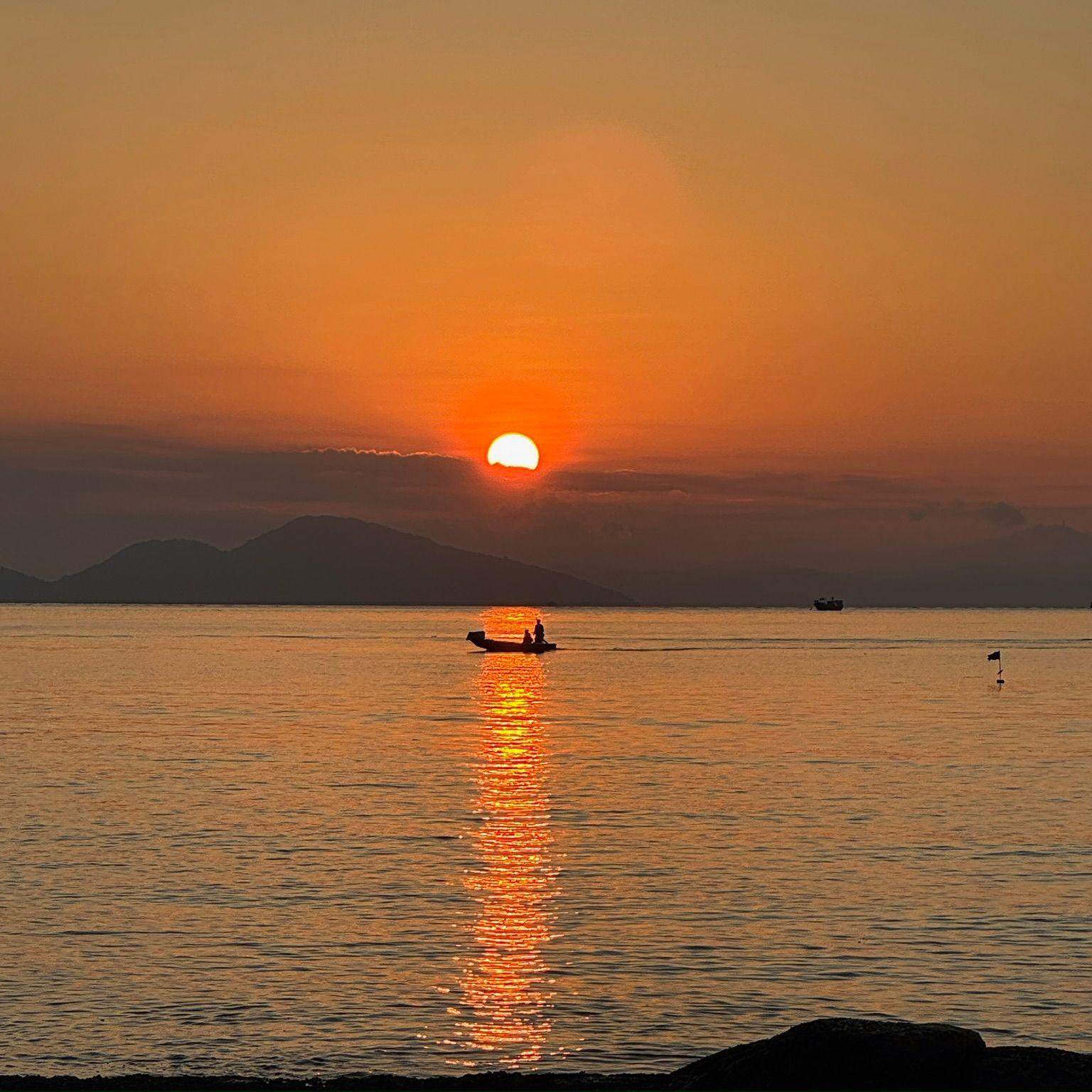 等天晴 等雨停 等梦醒