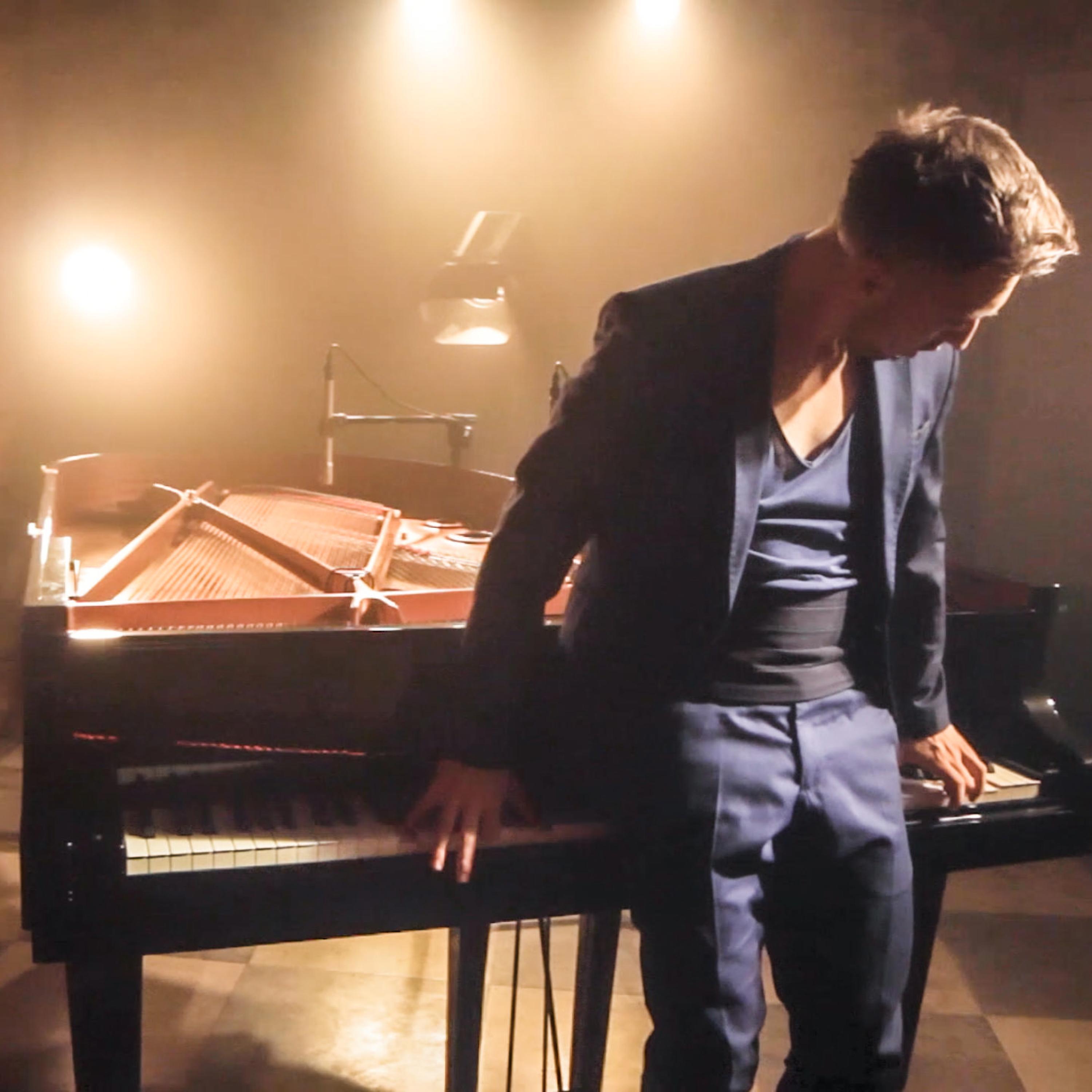 Drizzle (Live at The Przebendowski and Keyserlingk Palace)