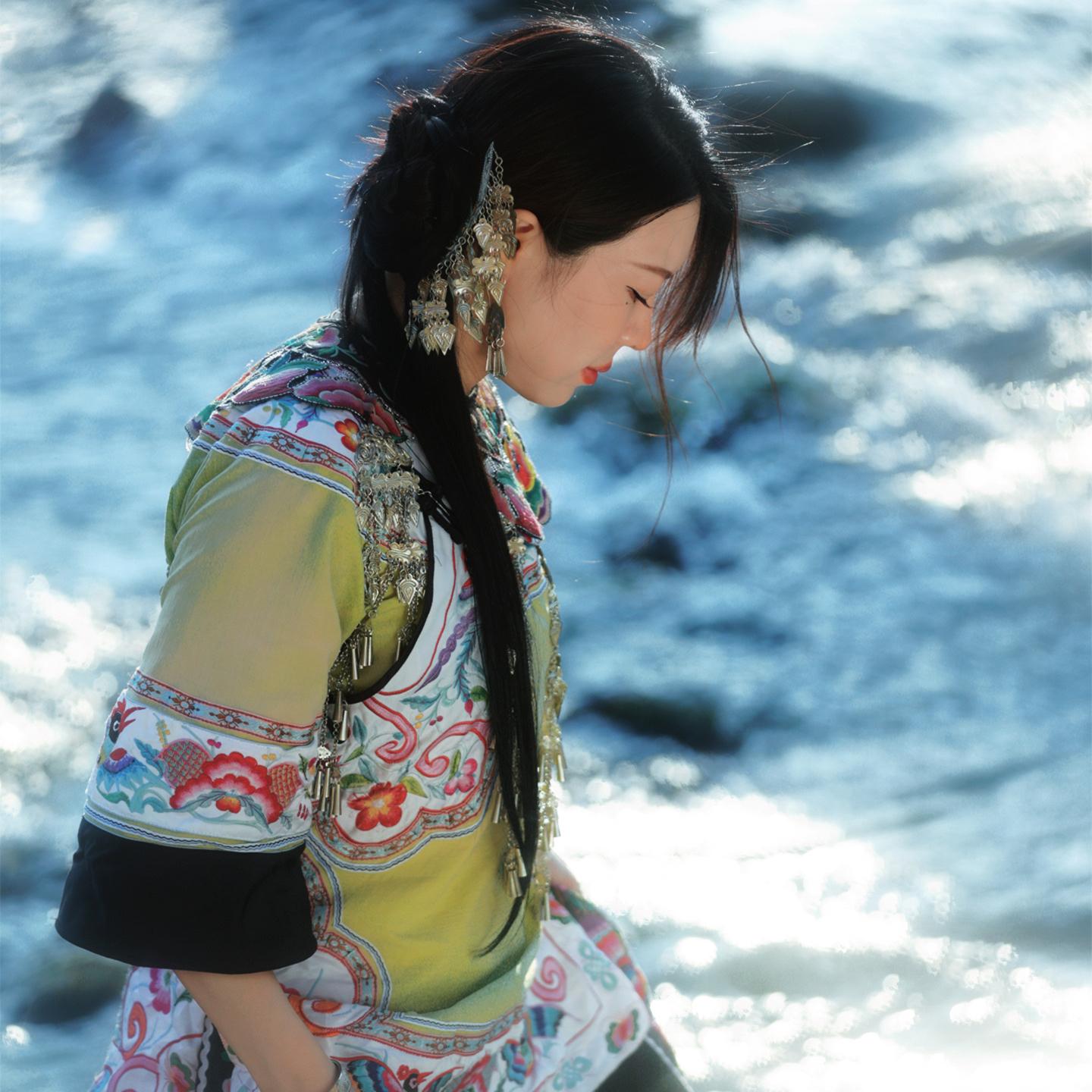 须臾_陶薏点_须臾 | 在线播放_须臾歌词_须臾下载 | 网易云音乐