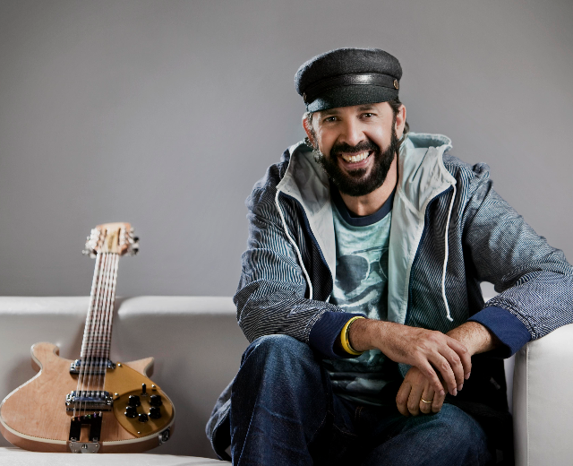 Juan Luis Guerra 4.40