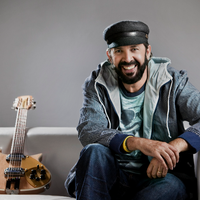 Juan Luis Guerra 4.40