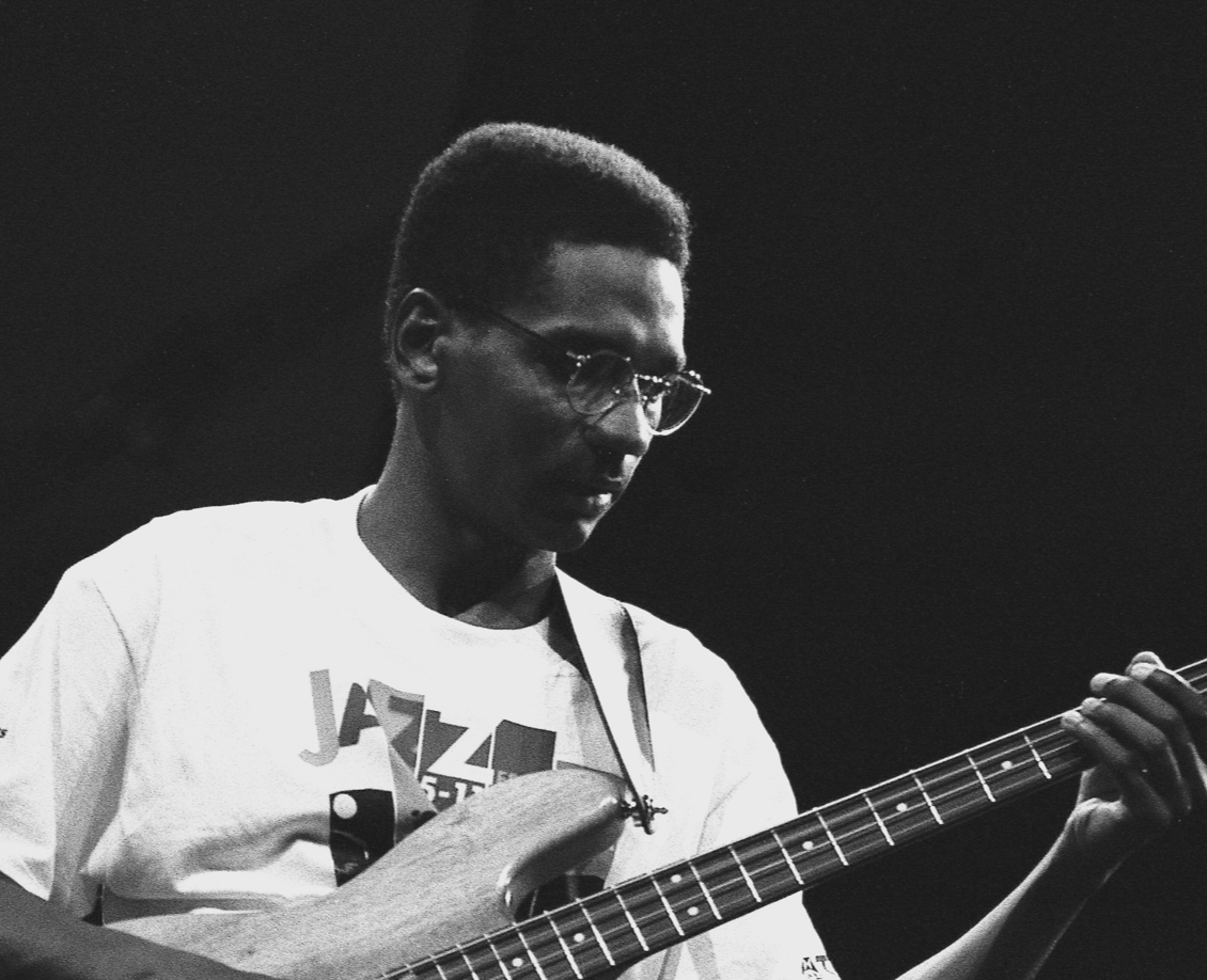 Victor Bailey