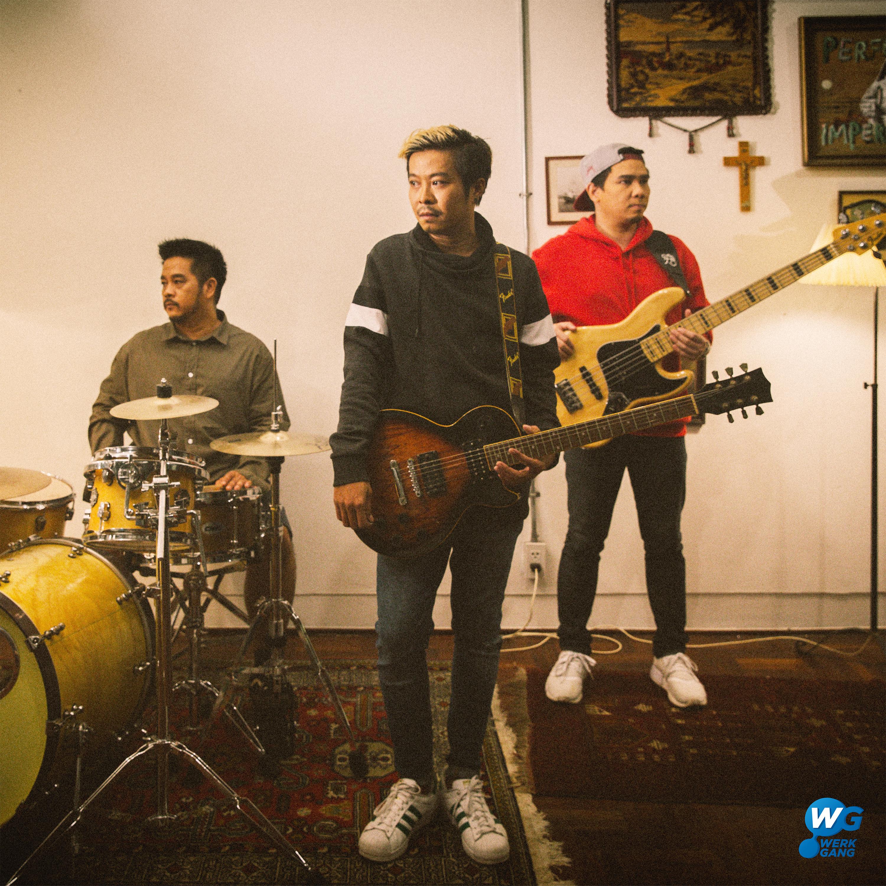 รักเธอมากไป