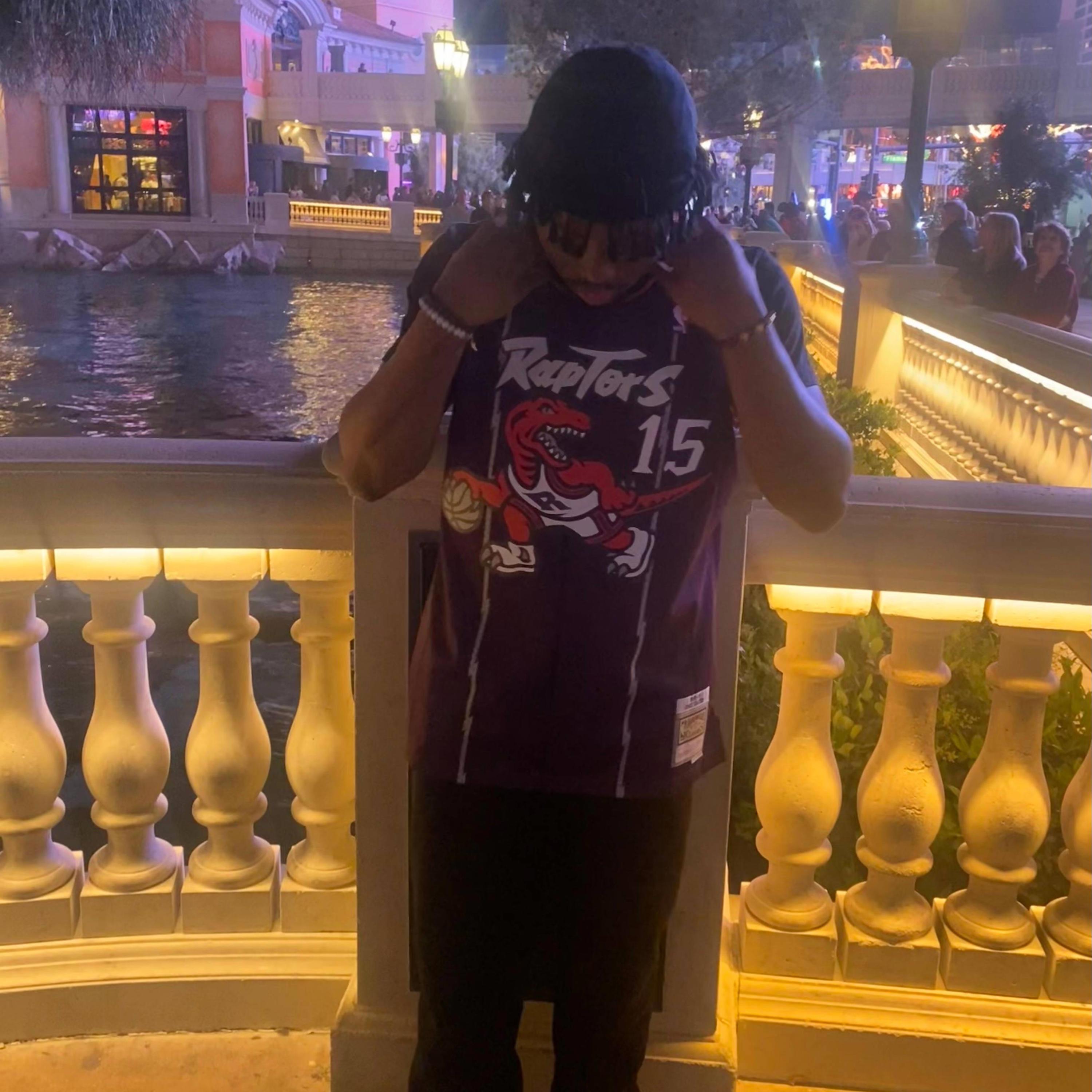 Glo Boy (feat. Trenchbabyeli)