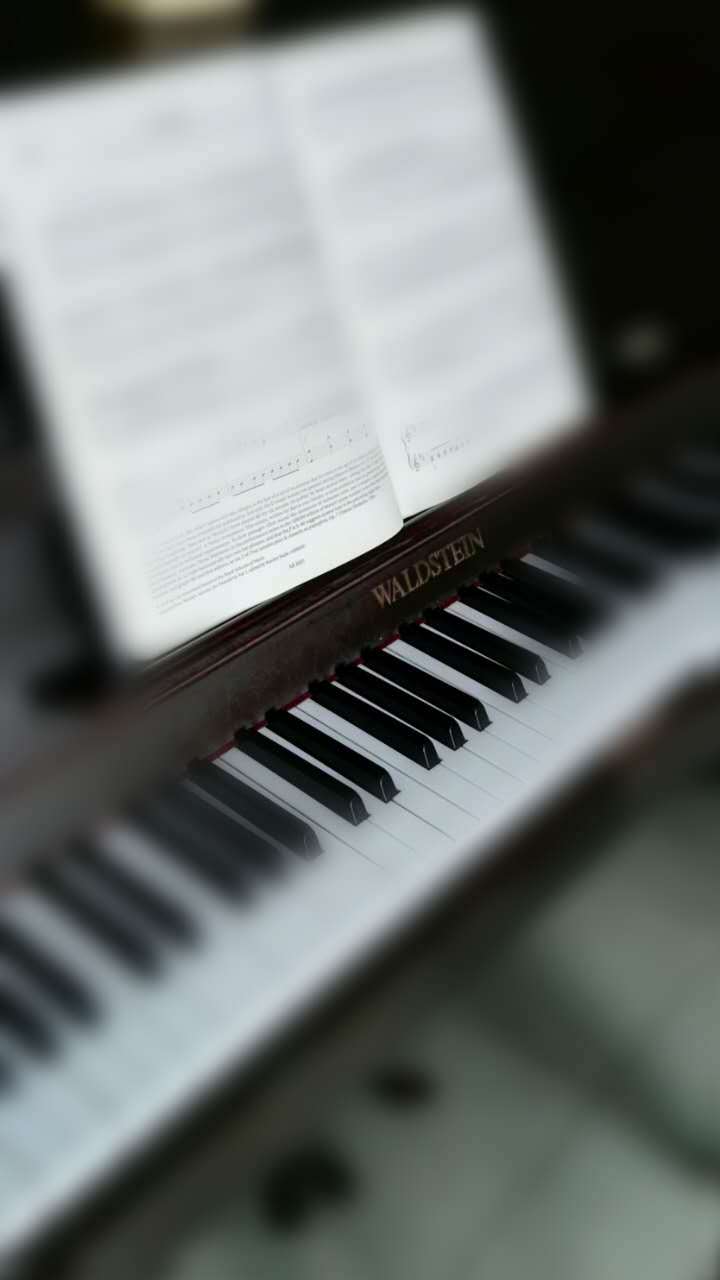 song-img