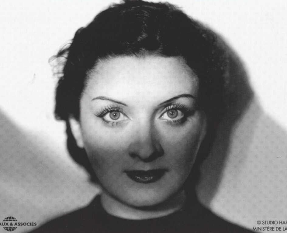 Lucienne Delyle
