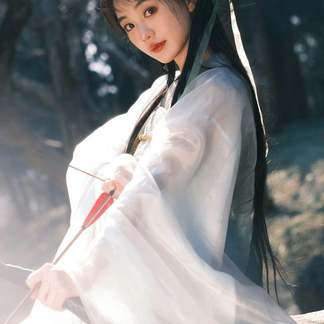醉卧青山巅封面