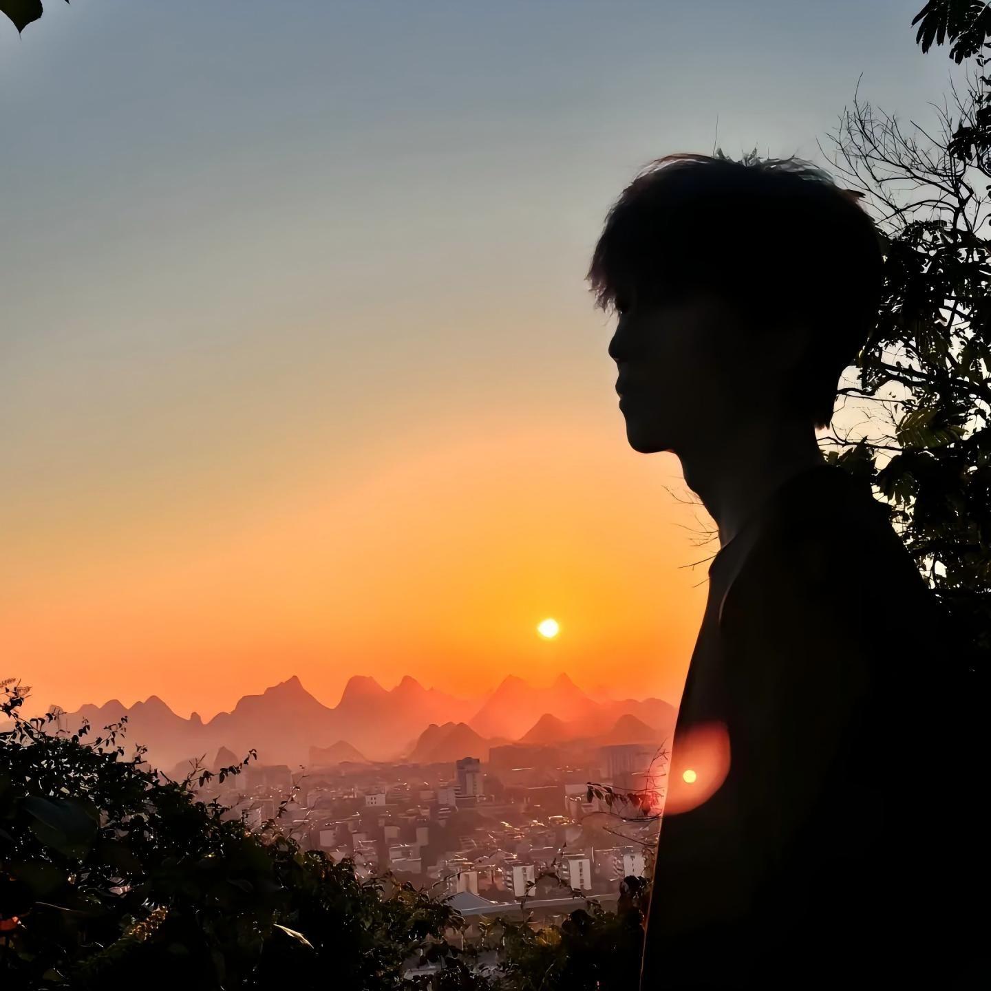 红尘岁月封面