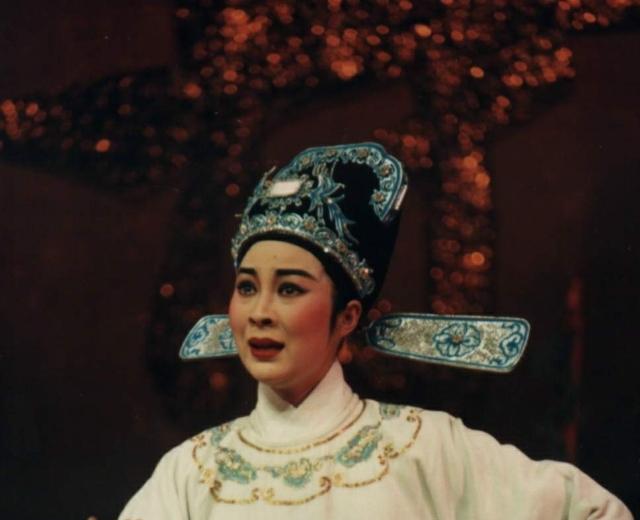 方雪雯