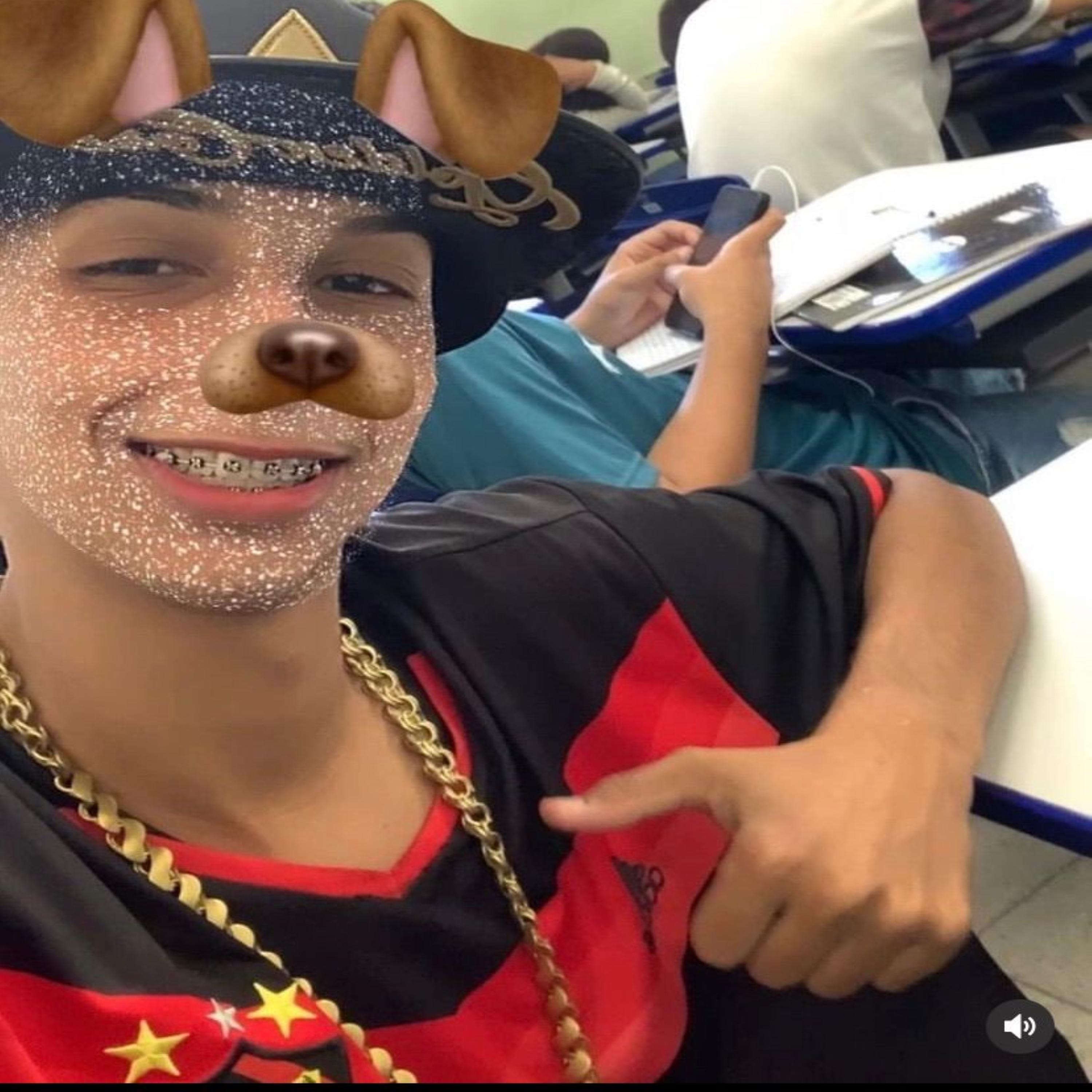 LINGUADA NA SUA TCHEQU1NHA VEM SENTANDO PRA BANDID