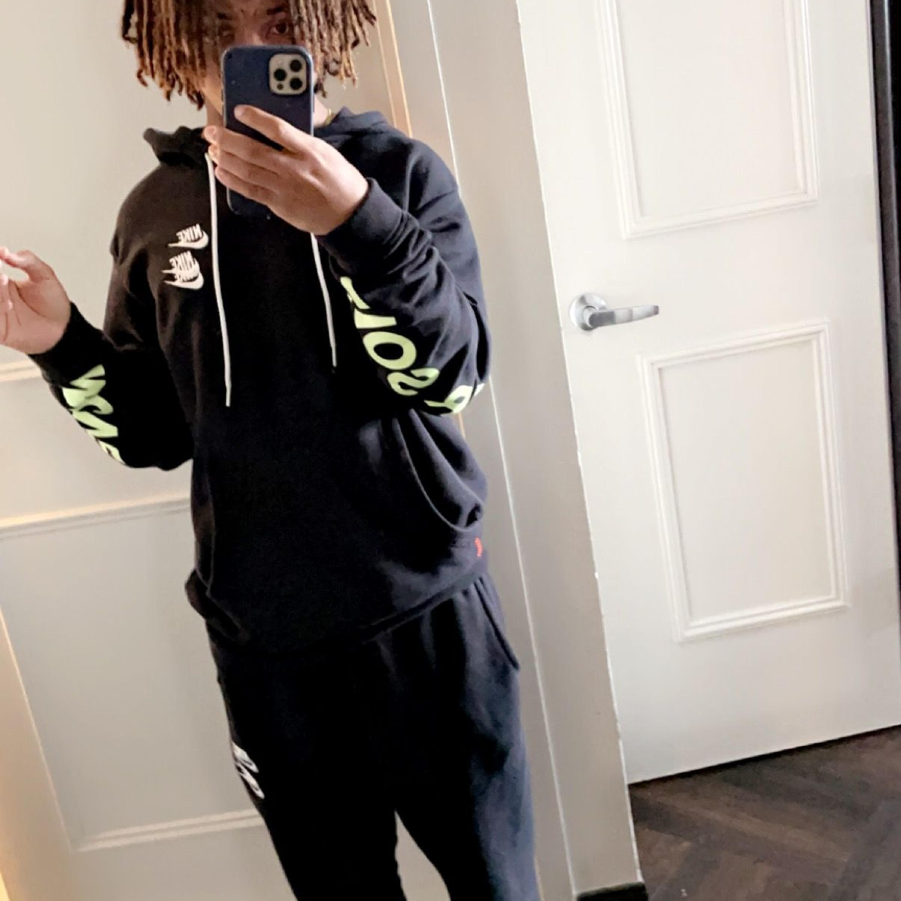 #Pesos (feat. Slayer77)