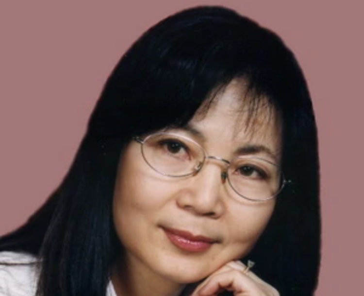 雷蕾