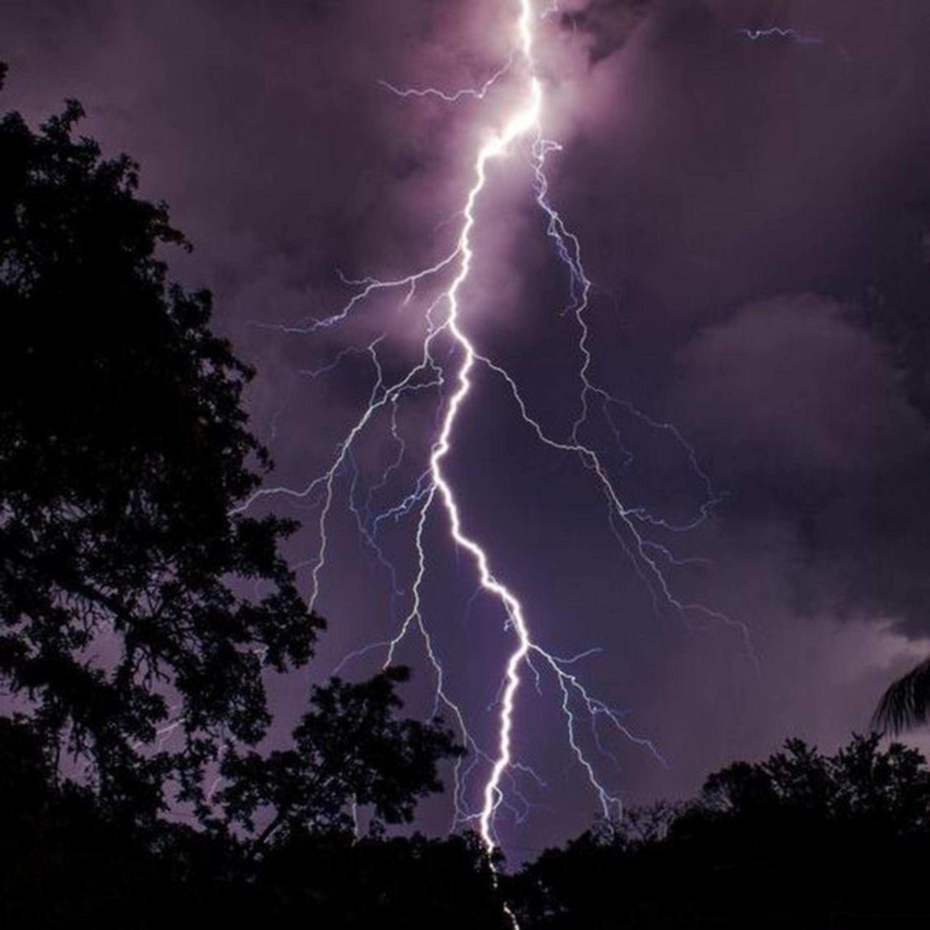 Stereo Love (Slowed and Reverb)