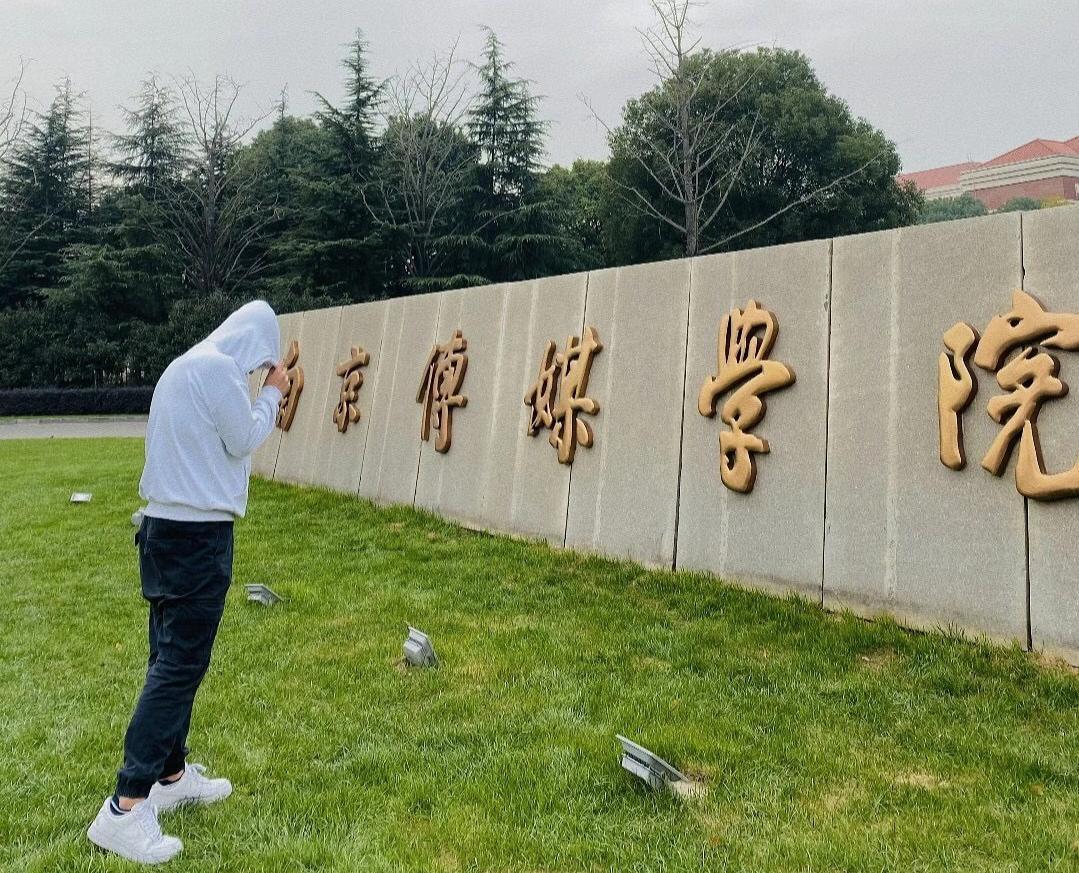 欠欠