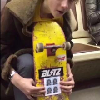 「滑板」skate or die