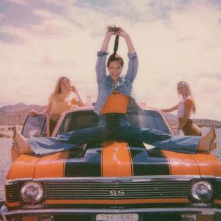 沙雕青年的低音趴。