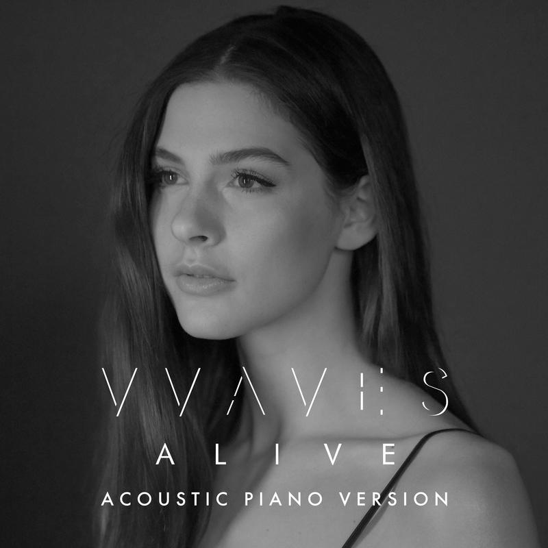 Alive (Acoustic Piano Version)专辑