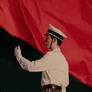 愿以吾辈之青春，捍卫这盛世中华