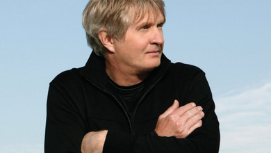 Tom Cochrane