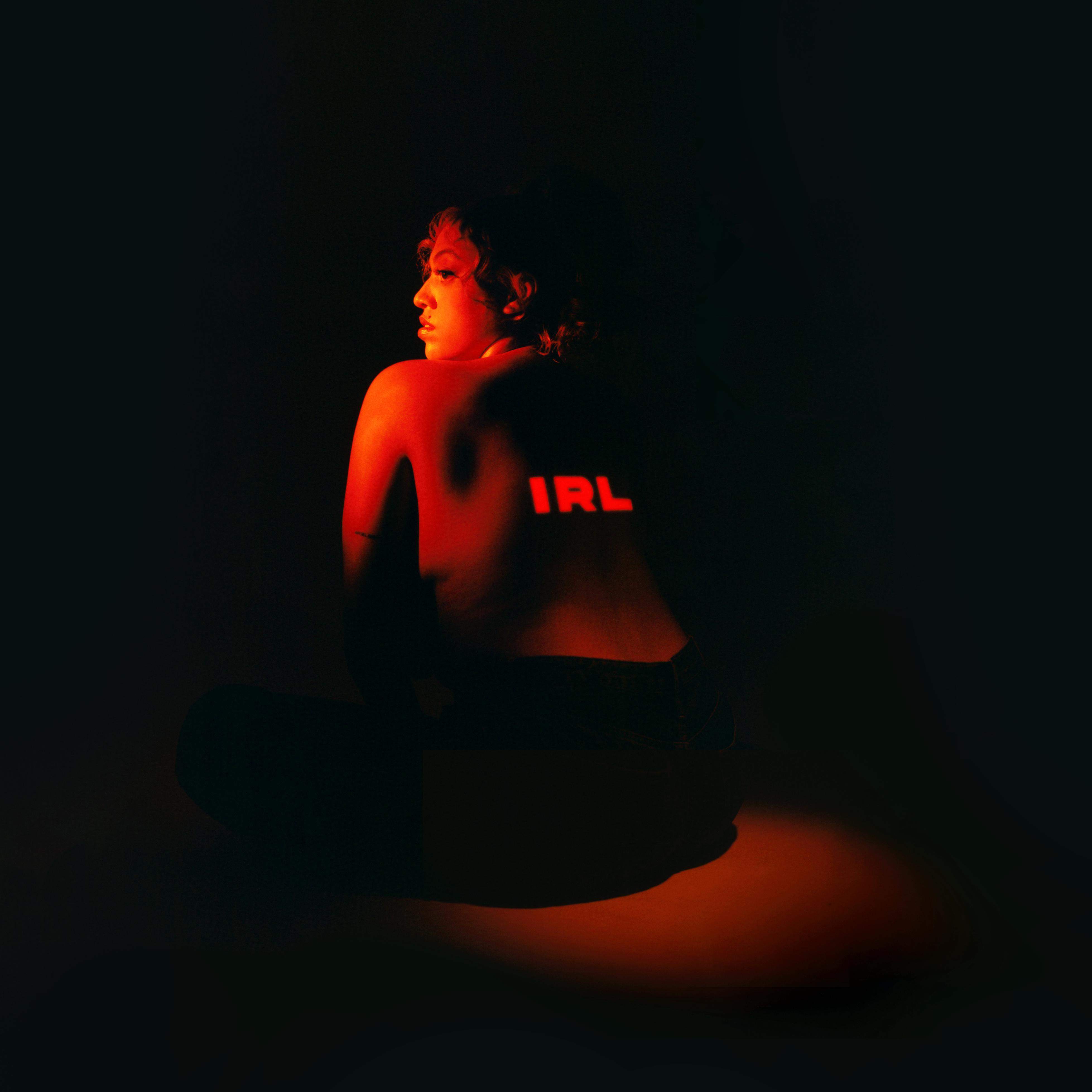 IRL (Deluxe)专辑