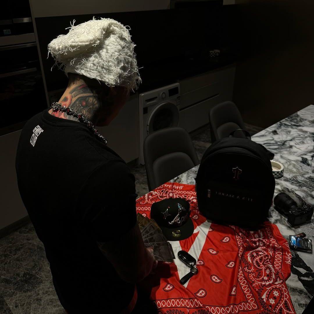 [FREE] '' 脆弱 '' SASIOVERLXRD Type Beat