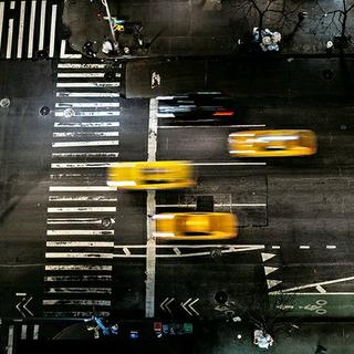 街角黑白，四月愚人的笑脸