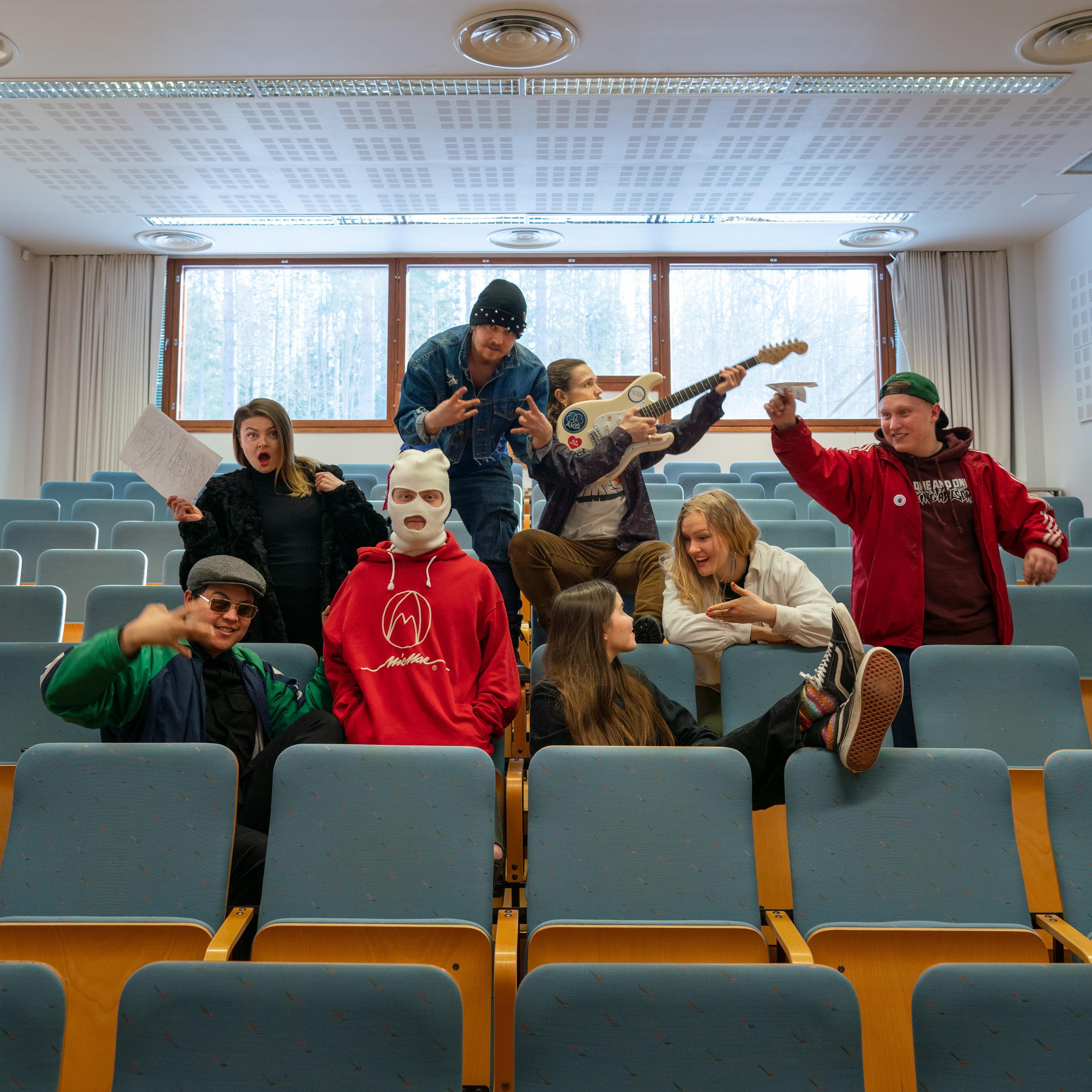 Volvo S40 (feat. Jeri-K)