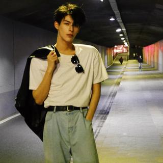 很晚了，听会温柔男声一起入睡吧