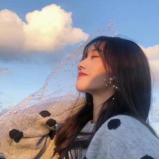 一位女子的脸红胜过一大段对白