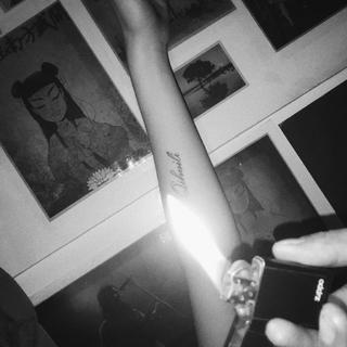 写一首歌是你的名字