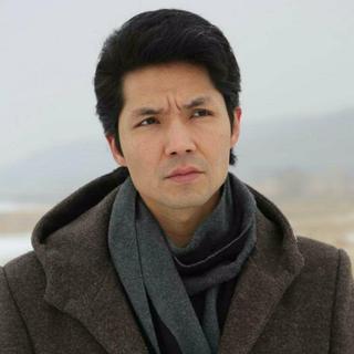 Elyar Eziz-Ot/火