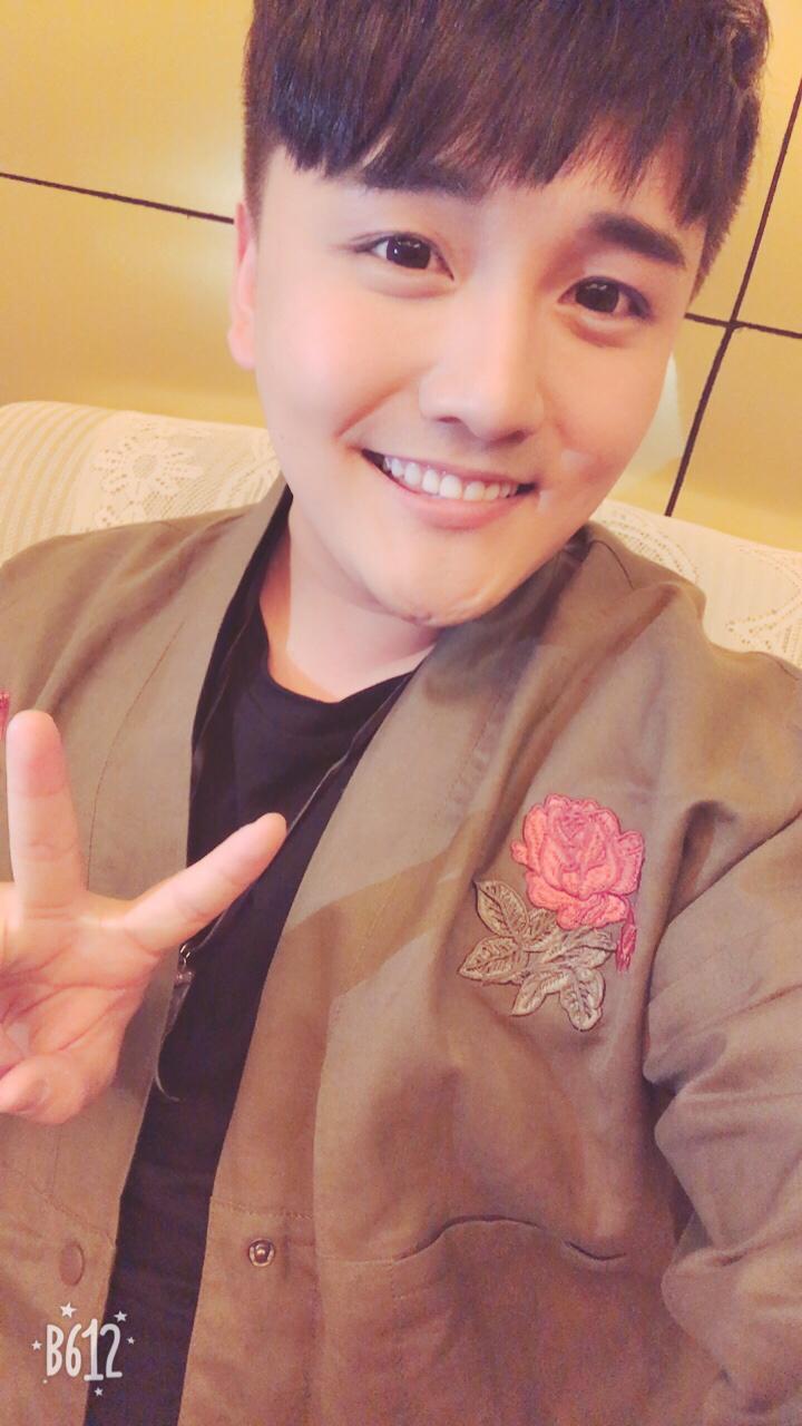 风月-cover黄龄【后面的名字打错，但是改不了，在这这里更正】（Cover 黄玲）