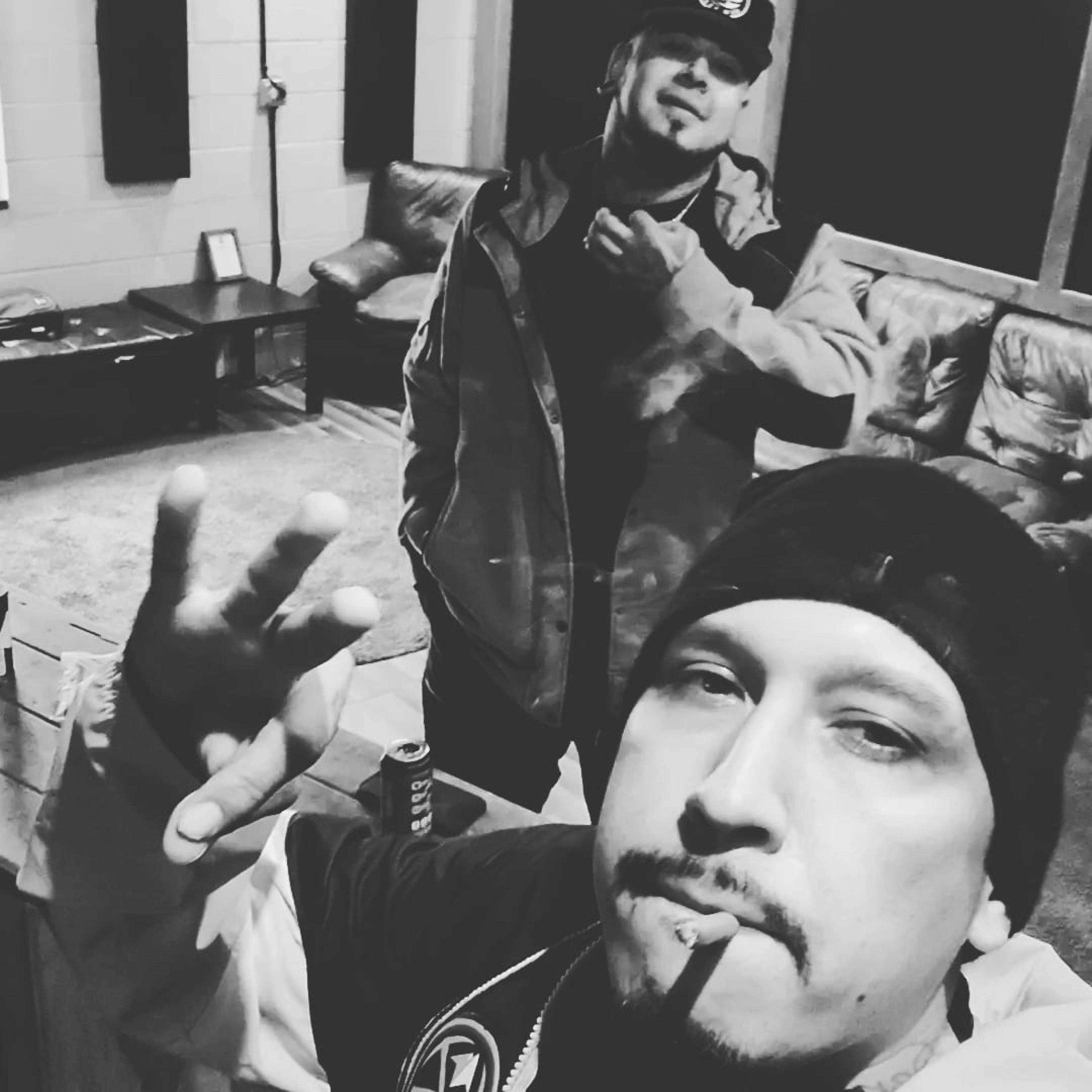 The Skit (feat. A-Wol, D Boy & Ninoe)